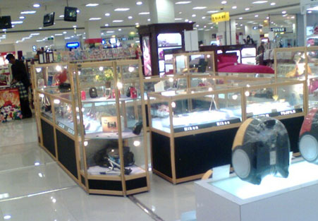 鈦合金展示柜04